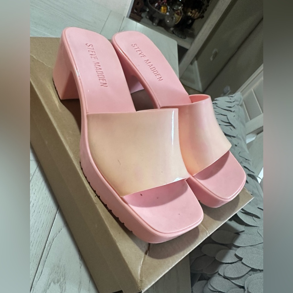 Steve Madden Blush Pink Platform Sandals